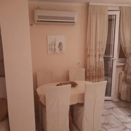 شقة Apartman Jakov