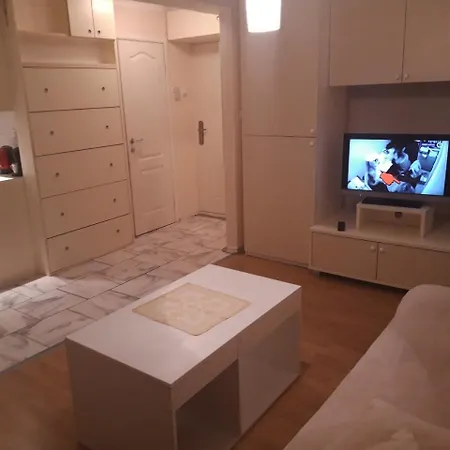 Apartman Jakov شقة